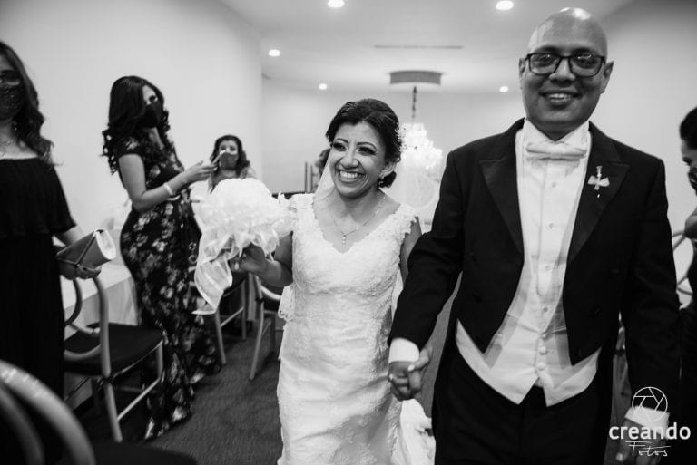 novios feliz